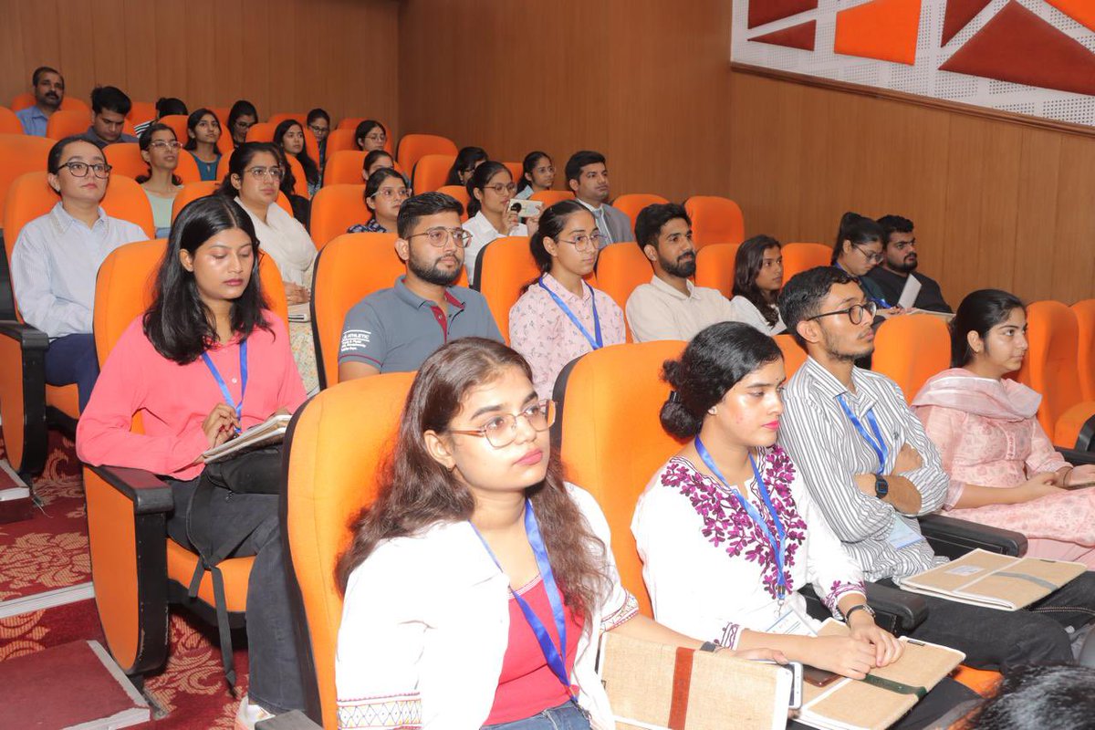 Happy to have been invited by University School of Environment Management, GGS IP University, Delhi, to share my views on Measurement Challenges in SDG Goals in the National Conference on SDGs, Bridging the Gaps through Higher Education, 26-27 September, 2024.#GoIStats, #Mospi