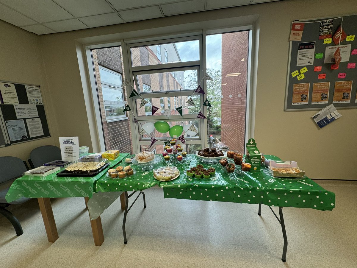 ArmleyMedical's tweet photo. #MacmillanCoffeeMorning #Macmillan 
Annual coffee morning 💚💚 https://t.co/5m0Lb7unsv