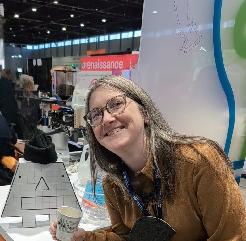 So, 10 years I'm still hanging with Mug but this time it's with <a href="/connectedmath/">Connected Math (CMP)</a> 4 and <a href="/LabAids/">Lab Aids</a> at #nctm24 in Chicago #mathedwag