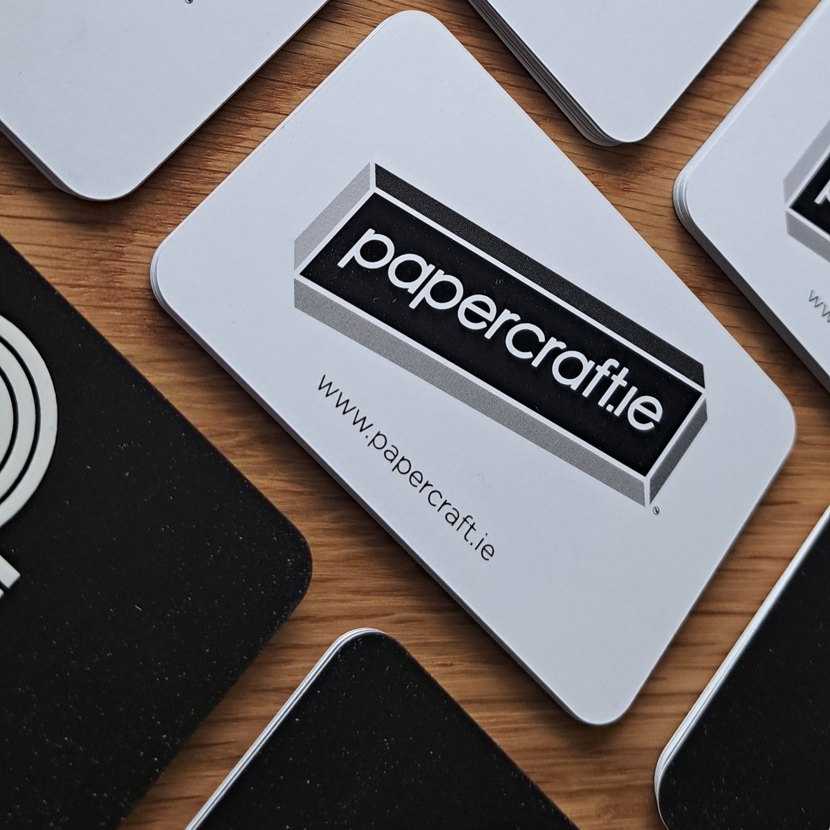 robloughlin's tweet image. Shiny #UVvarnish #print #bizcard #card @Vistaprint @papercraft_ie