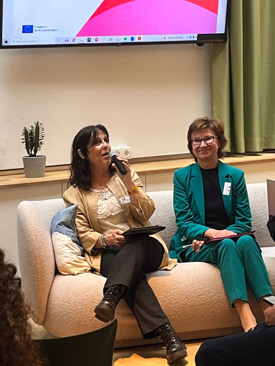 #INSPIRE 🙌🌍
Blas Fernández del Área Género Sociedad y Políticas de <a href="/FLACSOARGENTINA/">FLACSO Argentina</a> participó de la reunión de coordinación del proyecto <a href="/INSPIREquality_/">INSPIREquality</a>, realizada en Viena, #Austria. 

Lo acompañaron <a href="/Gramorgade/">Graciela Morgade</a> y Claudia Omarzabal.

Conocé más ► inspirequality.eu