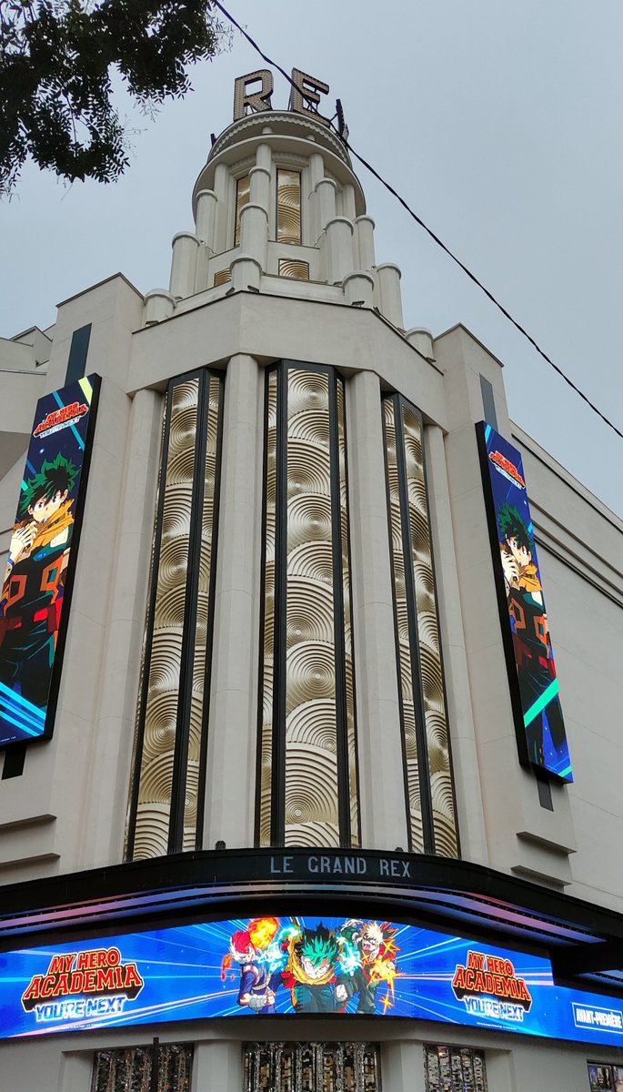 La cavalerie est arrivée à <a href="/LeGrandRex/">Le Grand Rex</a> 🔥