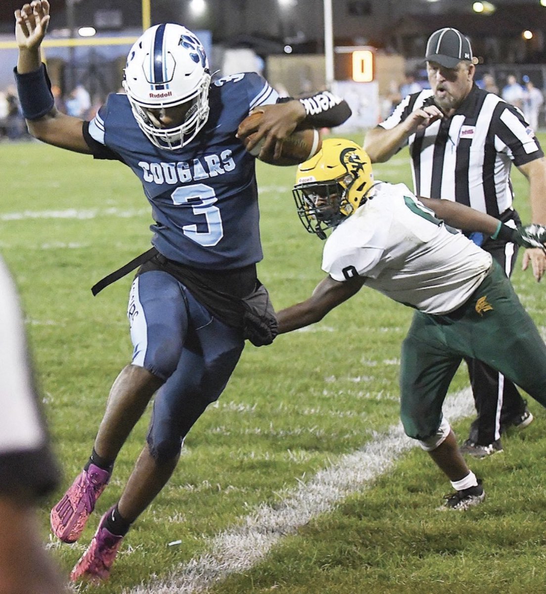 boystenniscoach's tweet photo. Alleghany is now 5-0 in 🏈. 

So many have contributed to the success so far…..both lines, linebackers, skill positions, special teams, etc.

QB Des Jordan is 57 for 77 on the season for 871 yds with 13 passing TDs, 8 rushing TDs, and 0 interceptions. 

Photo: Gavin Dressler https://t.co/m4E8JnseiU