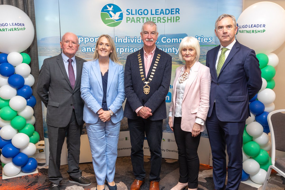 SligoLEADER's tweet photo. ๐ What a day! ๐
Our Community Showcase during #LocalDevelopmentWeek was a huge success! Thanks to everyone who attended & to our amazing community exhibitors. ๐
Hereโs a sneak peekโmore to come on Monday! https://t.co/xXzJH6JgQn