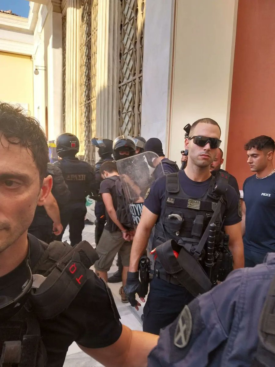 serete_skg's tweet photo. #antireport #ΕΜΠ #Αθήνα  #σερετε #ερευνα 

ΞΥΛΟ ΚΑΙ ΣΥΛΛΗΨΕΙΣ ΕΡΕΥΝΗΤΩΝ ΣΤΗ ΒΡΑΔΙΑ ΤΟΥ ΕΡΕΥΝΗΤΗ (Αθήνα)

https://t.co/ahprcMVR78 https://t.co/ojOeVN4K0x