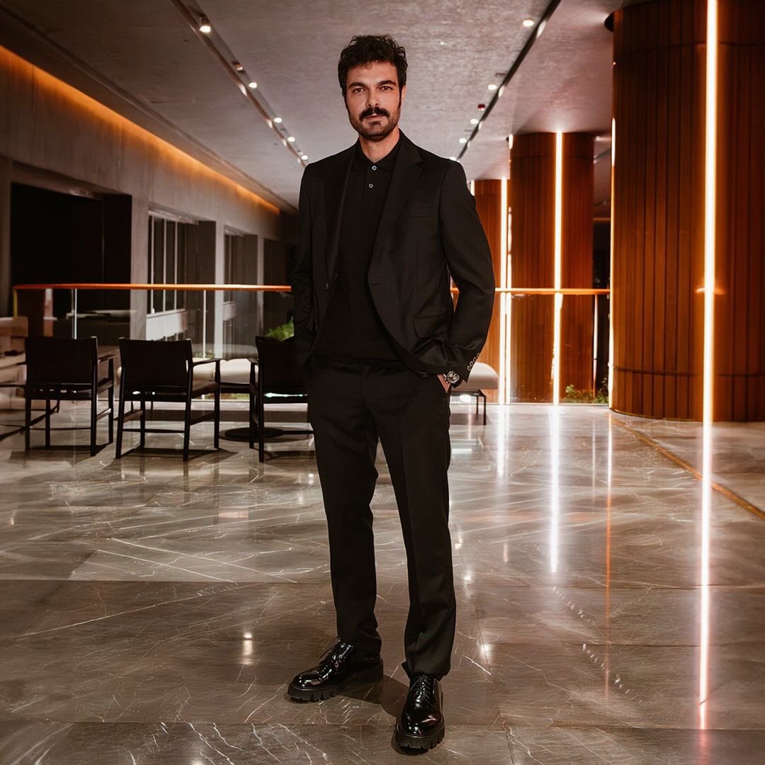 MuzikveTV's tweet photo. #HalilİbrahimCeyhan’dan karizmatik kare. 😎 https://t.co/uJYLlSx39G