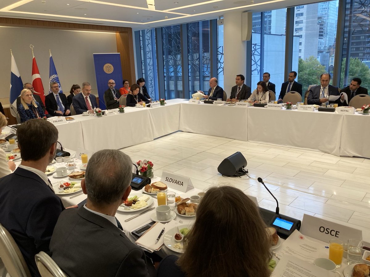 Great to meet <a href="/UN_Women/">UN Women</a> <a href="/sarah_hendriks/">Sarah Hendriks</a>, <a href="/StateDept/">Department of State</a> <a href="/StateEUR/">Senior Bureau Official Brendan Hanrahan</a>, BiH <a href="/DinoKonakovic/">Elmedin Dino Konaković</a>, <a href="/Refugees/">UNHCR, the UN Refugee Agency</a> ASG <a href="/RaoufMazou/">Raouf Mazou</a> and <a href="/UN_Disarmament/">UN Office for Disarmament Affairs</a> <a href="/INakamitsu/">Izumi Nakamitsu</a>. Exceptional opportunity to exchange in the Ministerial High-Level Group of Friends of Mediation with <a href="/Ulkoministerio/">MFA Finland 🇫🇮</a> 🇫🇮 and <a href="/MFATurkiye/">Turkish MFA</a> 🇹🇷
