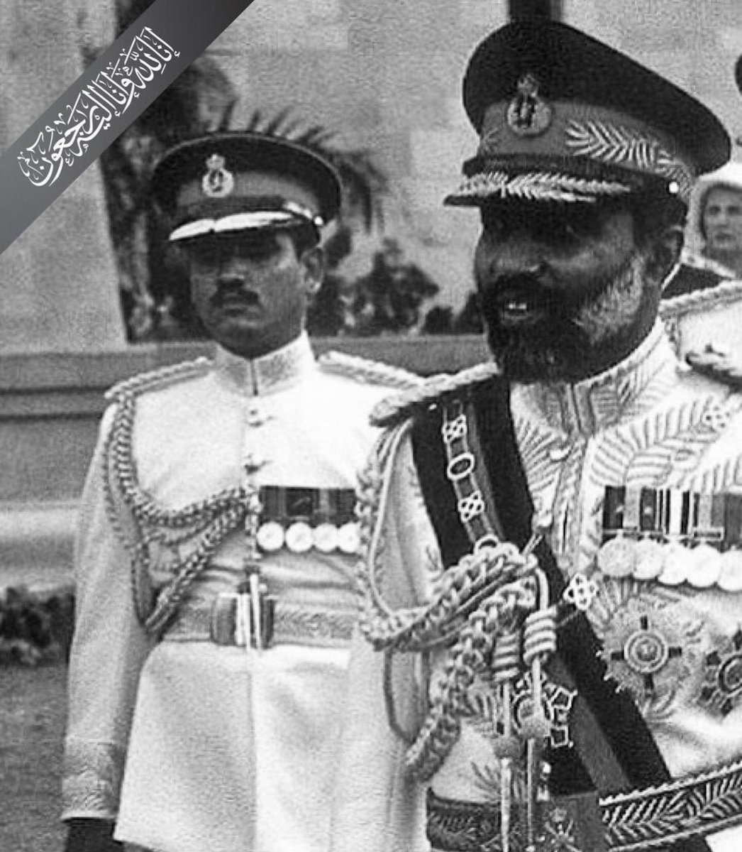 ببالغ الحزن وجليل الأسى ننعى وفاة المرافق العسكري لجلالة السلطان قابوس ويعتبر من اوائل المرافقين العسكريين، الشيخ علي بن عبيد العبري الذي وافته المنية قبل اليوم الجمعة ، نسأل الله له الرحمة والمغفرة ولأهله وذويه خالص العزاء وصادق المواساة وإنا لله وإنا إليه راجعون

#شخصيات_عمانية