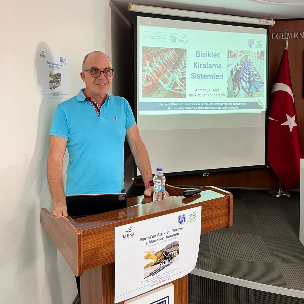 bisikoop's tweet photo. BAKKA tarafından 2024 yılı Turizm Teknik Destek Programı kapsamında desteklenen Bartın ve Zonguldak'ta düzenlenecek Bisikletli İş Modelleri Tasarımı ve Bisiklet Farkındalık eğitimindeyiz. 
BİSİKOOP eğitmenleri tarafından verilecek eğitimlerde “Bisiklet ve Turizm İş Modelleri” https://t.co/fLgrUnORhe