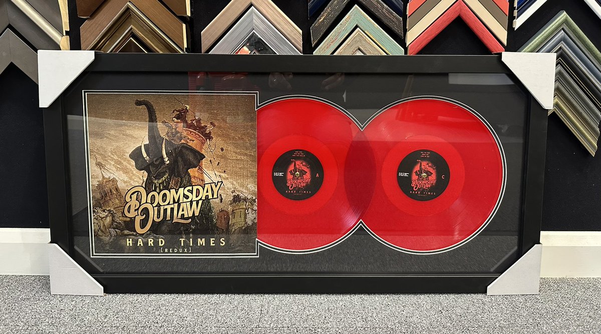 easyframeUK's tweet image. These @DoomsdayOutlaw vinyl look cool ! Need vinyl framing ? Get in touch 👍👍