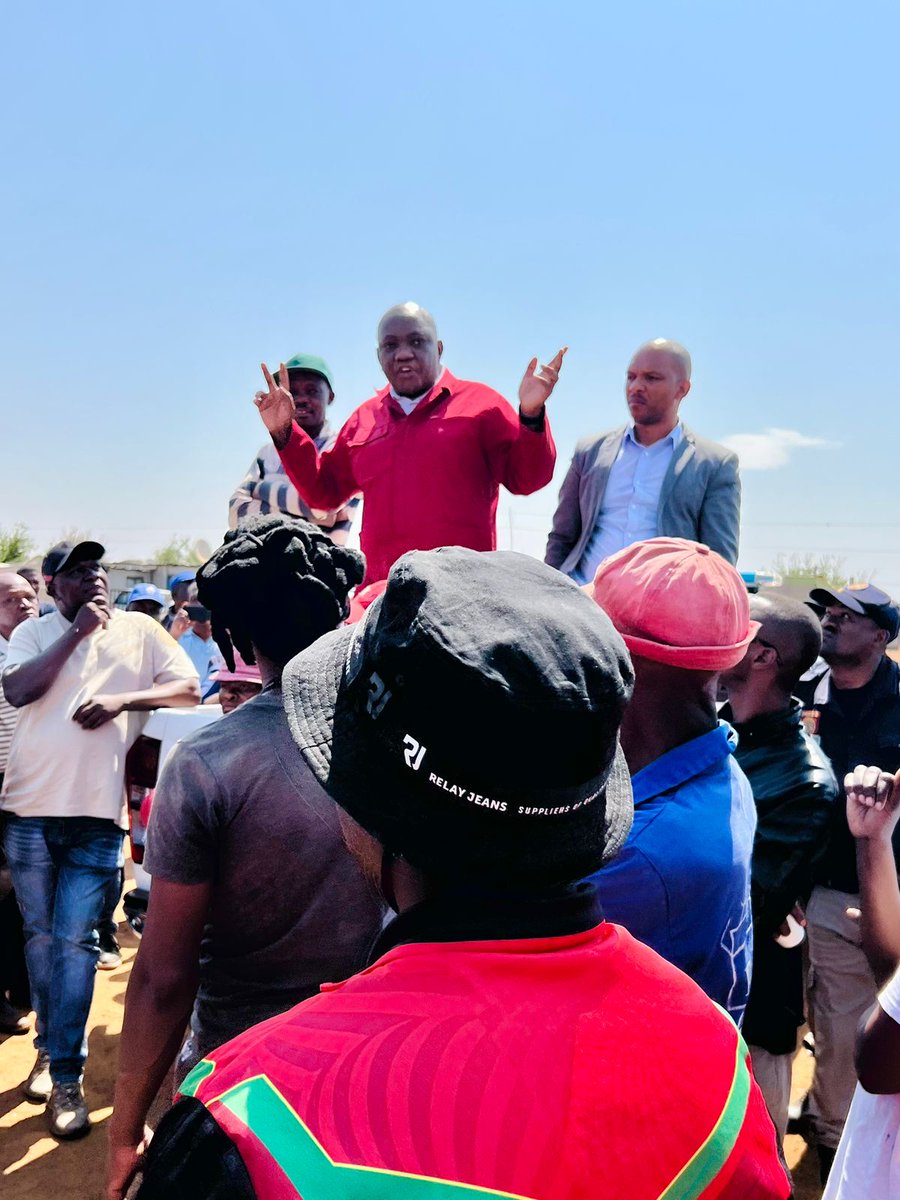 EFFGautengProv's tweet photo. 🚨 EFF MMCs At Work 🚨
Today, Fighter Kgopelo Hollo, MMC of Human Settlement in Ekurhuleni, visited the informal settlements of Blomanathi, Gabon, and Zwakala. The assessment revealed that the community resides in a power line servitude area within a wetland.
The MMC assured residents that plans to relocate them to the new Dalpark project are well underway and committed to returning for further engagement with the community.
#EFFingovernment