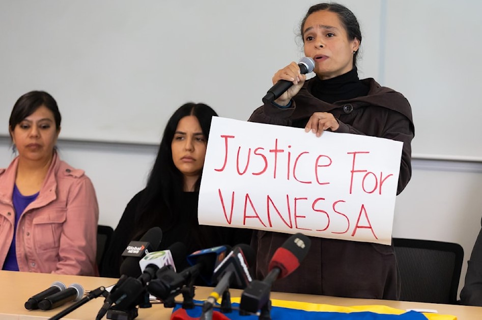 "We are asking the authorities in Colombia to support the family and support the process and have a transparent investigation. We are are sad, we are angry." - Nadia Reveló Bolivar, Solidarity Committee for Vanessa Renteria: surreynowleader.com/local-news/adv… #JusticiaParaVanessa