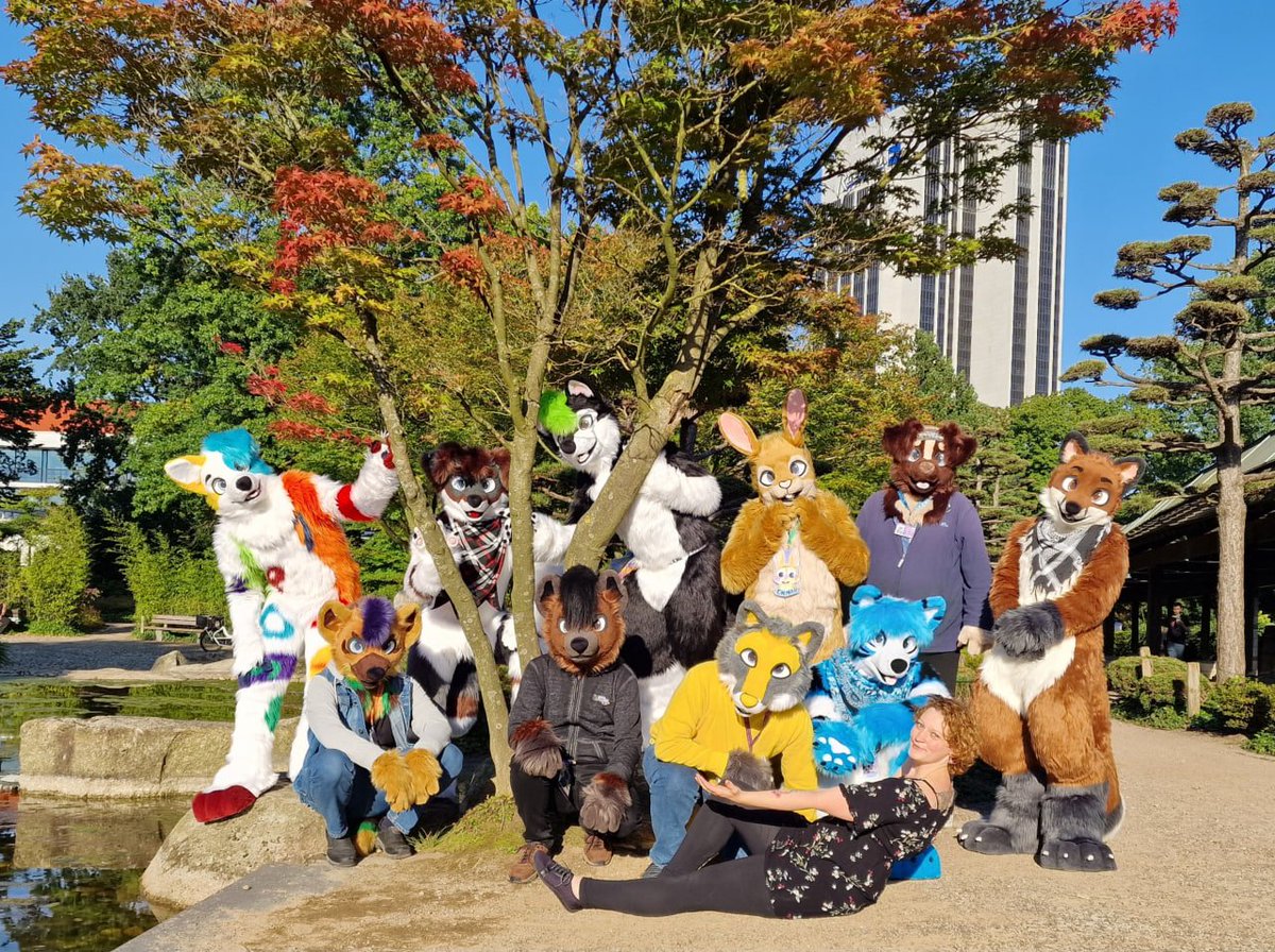 Special THANKS to Ennar, who made the journey especially to be there. There was another (smaller) photo for and with him.😙
