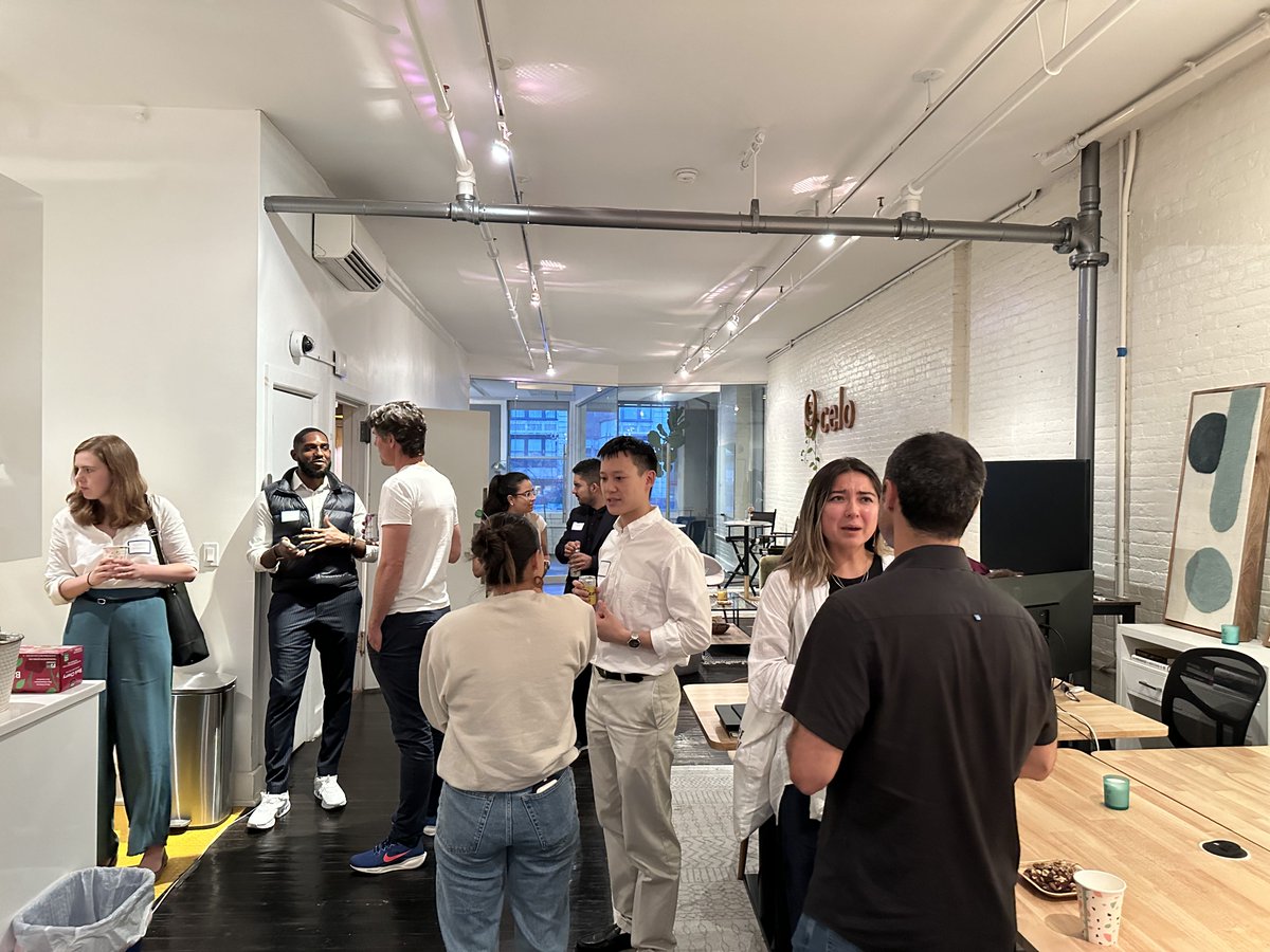 Celo's tweet photo. The Celo Foundation team had a lovely evening connecting with friends &amp;  partners building planet-positive ReFi solutions at the "Digital Technology x Climate" happy hour last night! 🥂 🌱

Special thanks to @clim8collective &amp; @MCSocialVenture for co-hosting 💛 https://t.co/7BKBFehPwQ