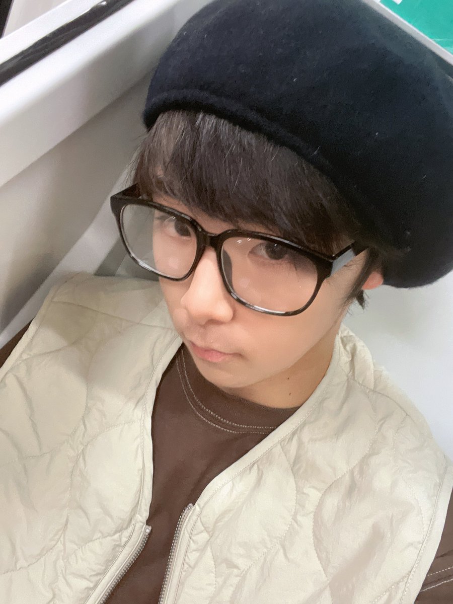 mrdcSouha's tweet photo. 秋ですね！
秋コ－デしてみました！
関東から渡邊蒼波に投票よろしくお願いします！
ｅプリから写真買ってもらえたら嬉しいです！
ラストスパート頑張ります！！ https://t.co/ECK08NwlWa