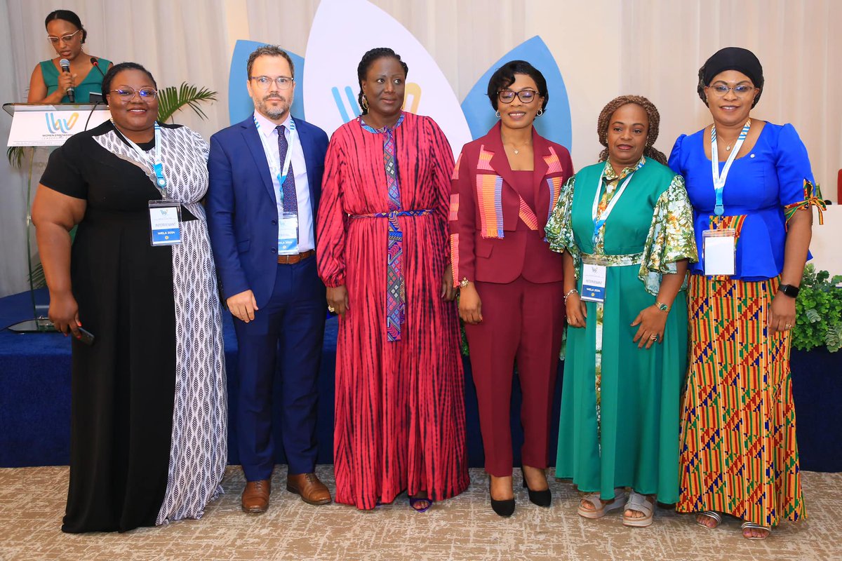 ToureZeneb's tweet photo. Retour sur le #WELA où j'ai eu le privilège de modérer un panel sur le leadership féminin dans la gouvernance foncière.
#LeadershipFeminin #GouvernanceFoncière https://t.co/yzcZ6PnqvJ