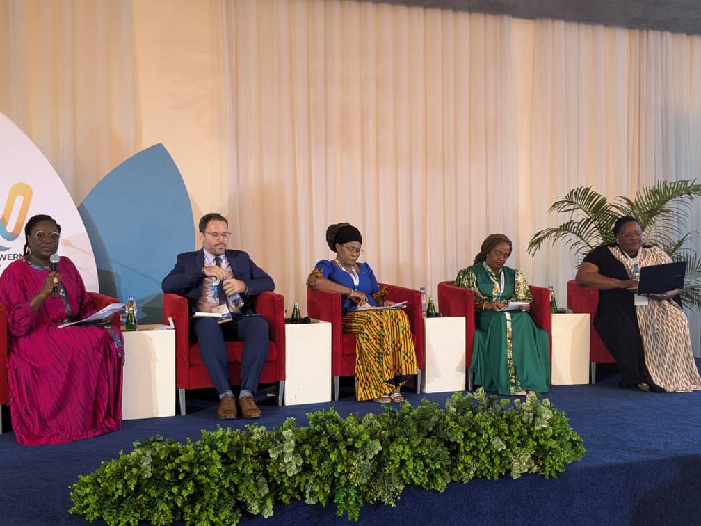 Retour sur le #WELA où j'ai eu le privilège de modérer un panel sur le leadership féminin dans la gouvernance foncière.

#LeadershipFeminin #GouvernanceFoncière