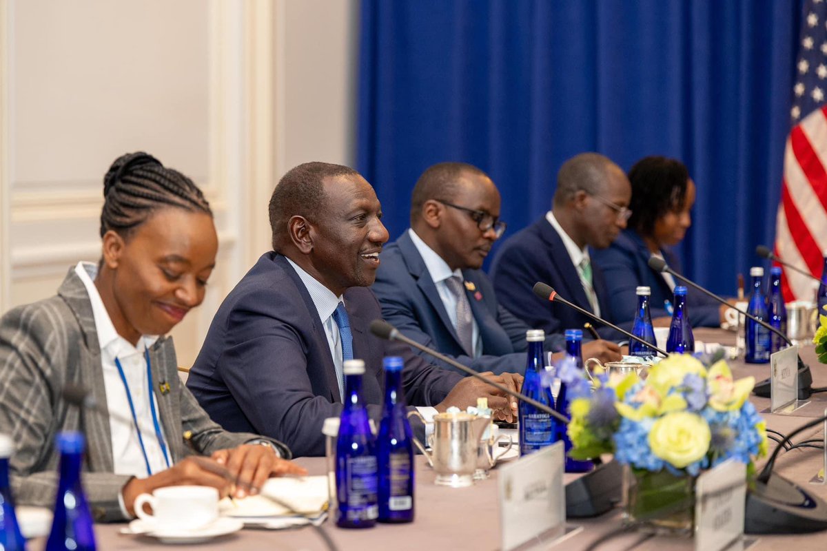 eelokaale's tweet photo. Accompanied H.E. President @WilliamsRuto to a bilateral meeting with the US Secretary of State @SecBlinken. It was agreed that negotiations on the Strategic Trade and Investment Partnership (STIP) that seeks to further strengthen bilateral relations between the two countries be concluded at the earliest opportunity. 

The two leaders reiterated their commitment to continue cooperation in the multilateral space including on issues such as reform of the UN system, bringing about stability and governance reforms in Haiti through the Kenya-led #MSS Mission to Haiti, regional peace and security, among others.