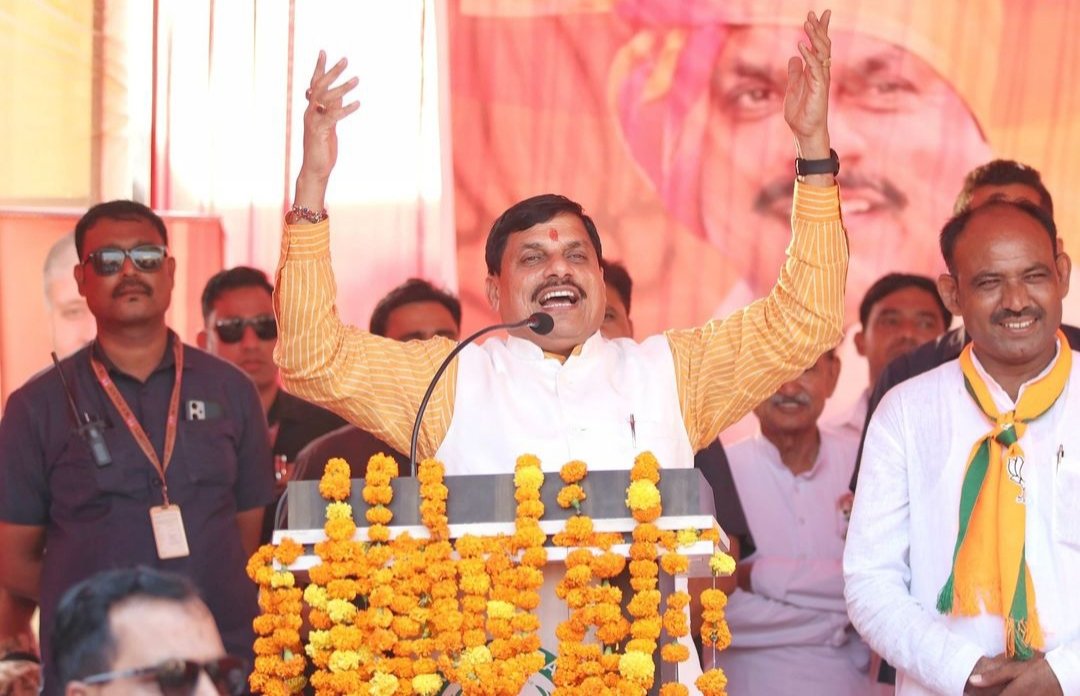 Aman24829316907's tweet photo. मध्यप्रदेश के जनसेवा मित्रों सें मामाजी नें जो वादे किये थे वो निभाये मोहन सरकार आखिर क्यूँ मुकर जाती है बीजेपी सरकार जनसेवा मित्रों का क्यूँ शोषण कर रही है  
#जनसेवामित्रस्थाईरोजगार 
#शिवराज_के_जनसेवा_मित्र 
#जनसेवा_मित्रों_को_बहाल_करो 
@DrMohanYadav51
@ChouhanShivraj
@PMOIndia https://t.co/O72QIGfN6i