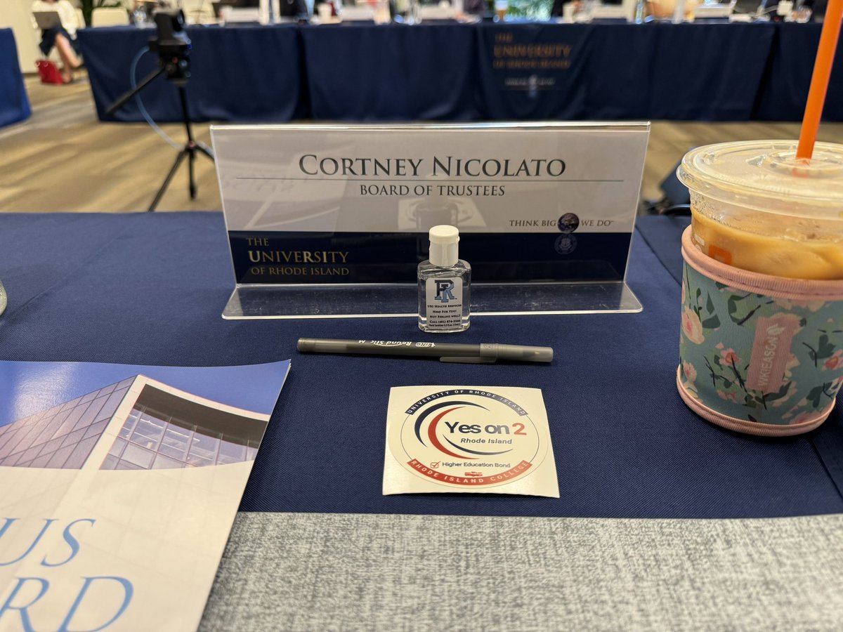 CortneyNic's tweet photo. @universityofri Board of Trustee meeting day! #GoRhody https://t.co/cnv2RgnbqP