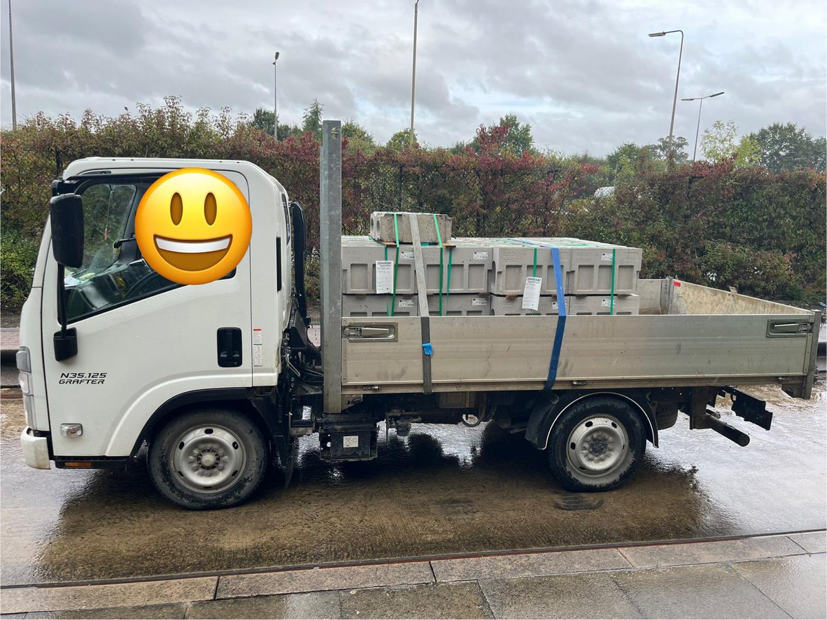 roadpoliceBCH's tweet image. Team A South A1M

These vehicles were stopped traveling on a very wet A1m whilst clearly overweight. Weighed in at 27% and 55% over their permitted weight accordingly. Both vehicles prohibited from being driven and drivers prosecuted. 

RP78 410582

 #youngdrivers