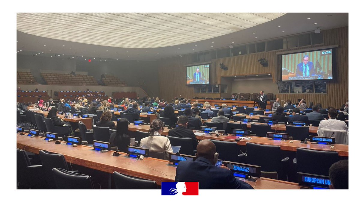 Sante_Gouv's tweet photo. #UNGA79| La 🇫🇷 est présente à la 79ème Assemblée générale des #NationsUnies pour une réunion de haut-niveau sur la lutte contre la résistance aux antimicrobiens.
🎯 Objectif: Répondre aux enjeux de la lutte contre l'AMR et adopter une déclaration de politique commune ✅
En savoir plus 👉 https://t.co/hR7jvVvcq4