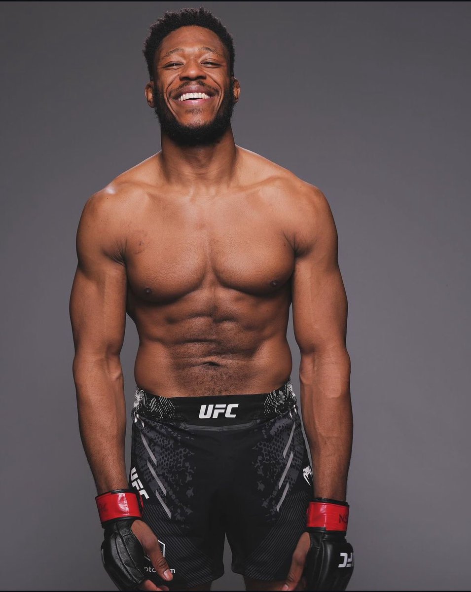 UFN_FR_'s tweet photo. 5.Oumar Sy 🇫🇷 
  
📺 Le 19 octobre 2019 lors du #RDF2019 Oumar Sy 🇫🇷 (1-0-0) s’imposait par KO [Head Kick] au premier round face à Sophien Hadj Doula 🇫🇷 (0-0-0)

#RDF2019| #MMA | #100%FiGHT https://t.co/W03qZXZCmk