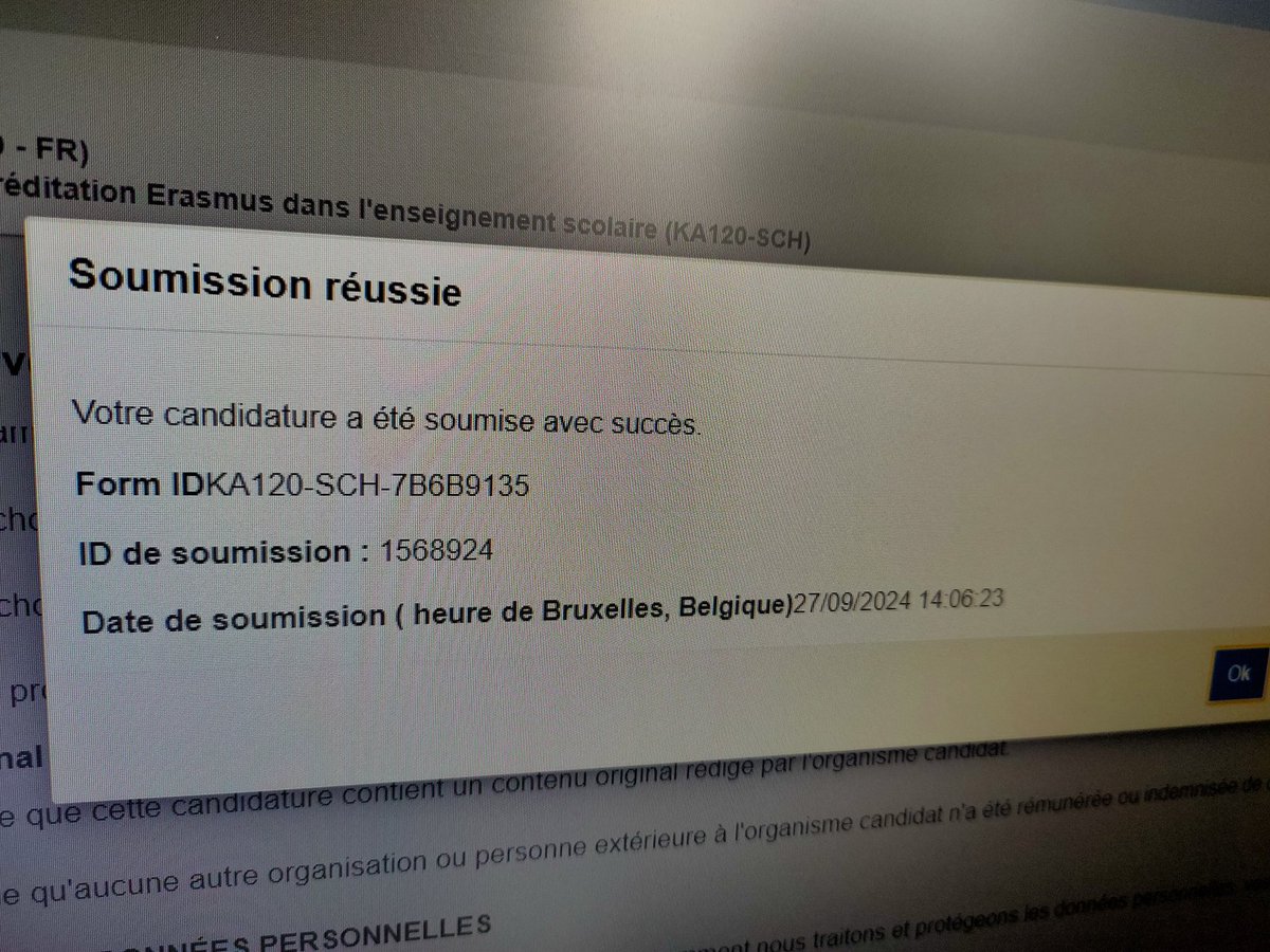 C'est chose faite, @ClgCazeres vient de soumettre sa candidature pour l'accréditation Erasmus+🇪🇺! Des mobilités se dessinent pour nos élèves et les personnels: enrichir les parcours, développer nos compétences et ouvrir de nouveaux horizons à nos projets <a href="/eTwinningFrance/">eTwinning France</a>! 🤞🤞