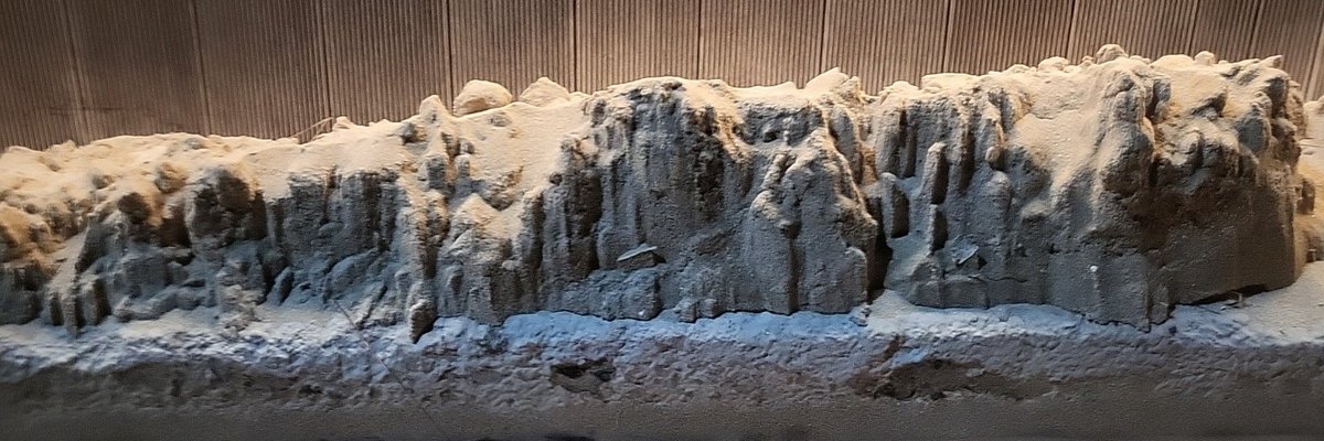 오늘 데포찌르는날이라.찔럿더니

시댕 아파죽것네 ㅂㄷㅂㄷ

자가주사한지 꽤되서 찌르는건 

자신있는디 흠

자리옴겨서. 찔르다가 피봤네 ㅡㅡ^

개아파 ㅠ  신경들을바늘로 

쿡쿡 찔르는것가터 ㅠ. 아파잉ㅠ

점점  주사바늘 겁이생기네 ㅋㅋㅋㅋ

휴 앞전엔. 겁도없이 막 찔럿건만...