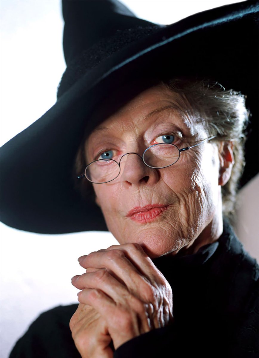 reporteroUKNY's tweet photo. #MaggieSmith, Oscar-winning star of stage and screen, dies aged 89
In a career that began in the 1950s, her roles ranged from Desdemona to Miss Jean Brodie, Virginia Woolf and Minerva McGonagall in #HarryPotter https://t.co/N06MVY1CxF