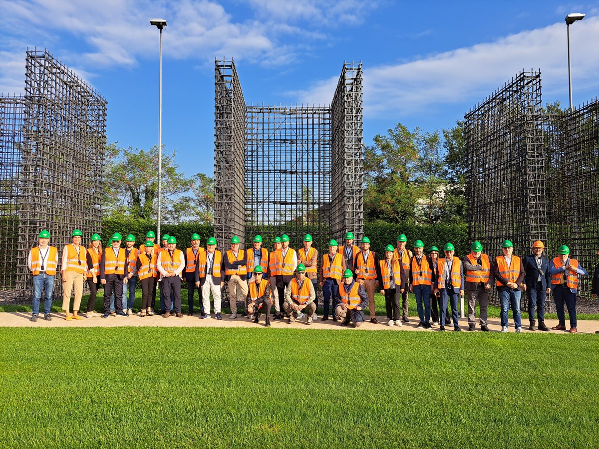 ConfindustriaBS's tweet image. Sinergie tra territori. Nei giorni scorsi, un gruppo di imprenditori dei nostri settori “Servizi alle imprese e alle persone” e “Digitale” unitamente ai colleghi del settore Terziario di @ConfindustriaBG  hanno potuto visitare la #Feralpi Siderurgica Spa a Lonato del Garda.