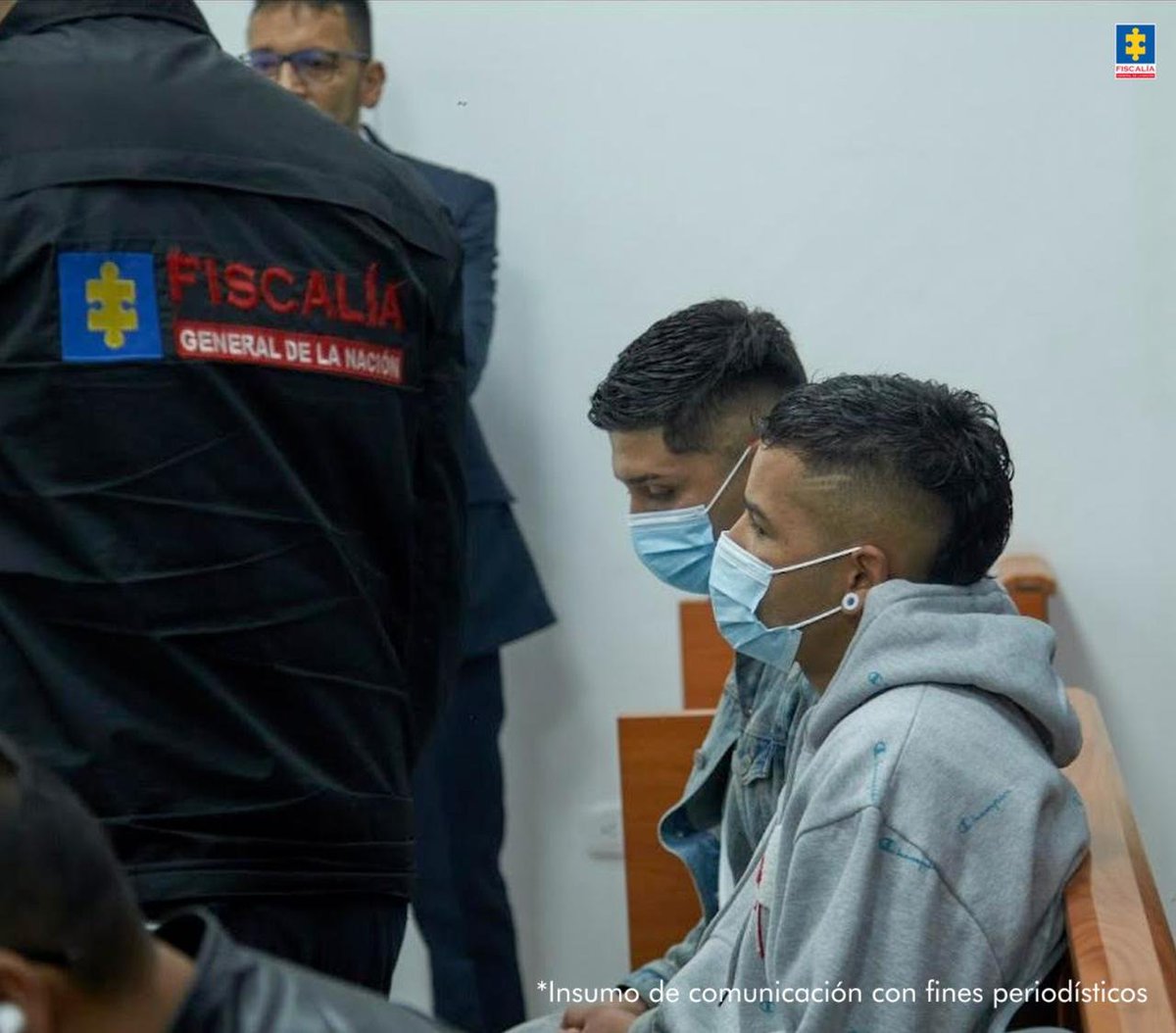 BluRadioCo's tweet photo. #Atención Leonardo Marín Rubiano, Diego Andrés Cuéllar Durán y James Esteban Satoba Ávila irán a juicio como presuntos responsables del delito de homicidio con dolo eventual a dos mujeres cuando los motociclistas se movilizaban a gran velocidad y las atropellaron entre Sibaté y Soacha, Cundinamarca, el pasado 28 de junio.