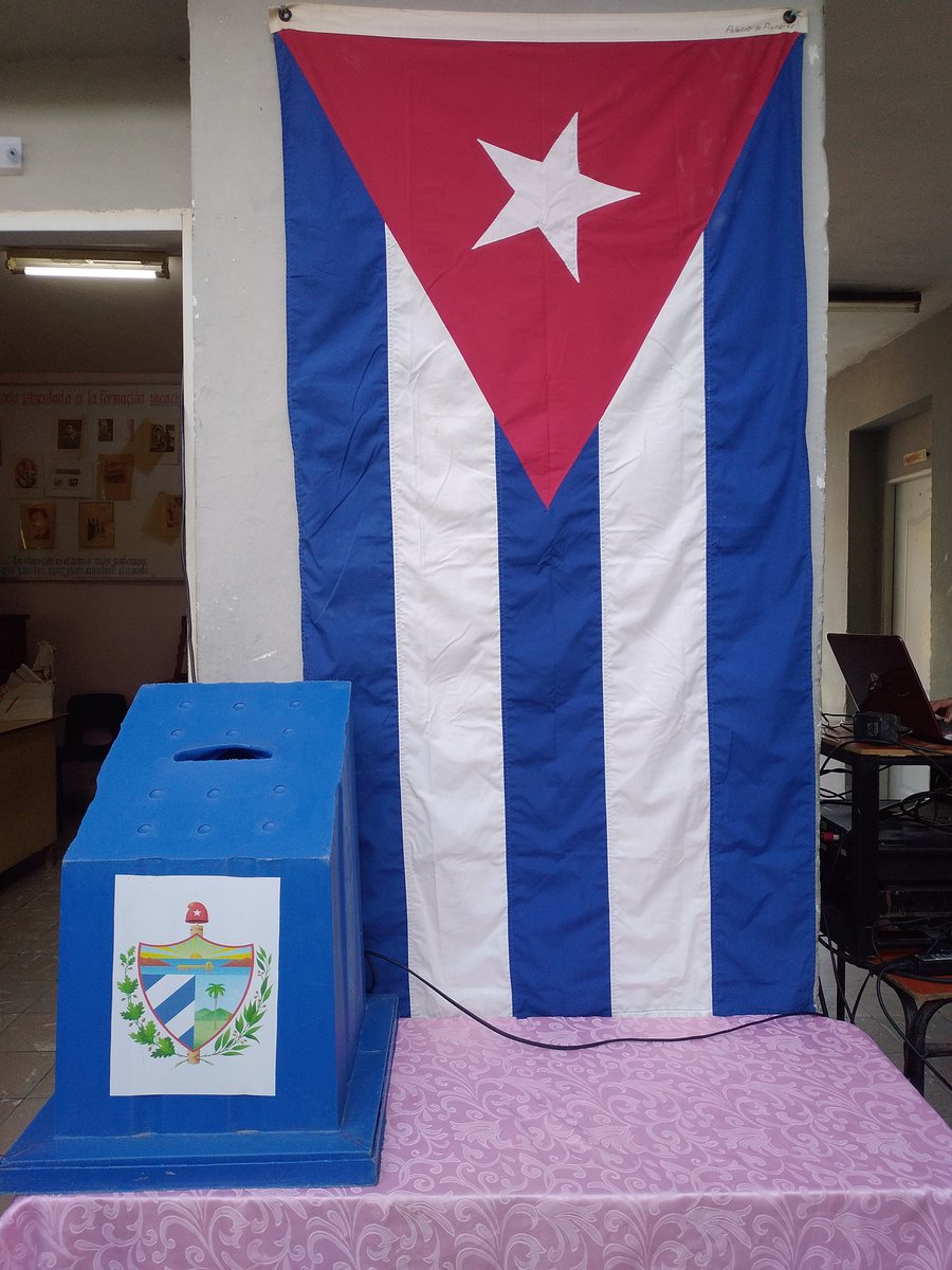EsbuJ43300's tweet photo. Listo nuestra institución educativa para el desarrollo de las elecciones .
#JuntosHaciendoHistoria 
#CubaMined 
#EducaciónJobabo https://t.co/5bu3N6Y9gB
