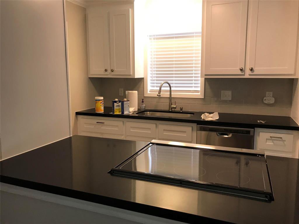 RedJacket_Group's tweet photo. 🙌 LEASED - Congratulations to our Investor clients in getting their investment property Leased and filled 🙌🙏🎉

have an investment property needing to be leased and possibly selling the property? Send me a message! 
#RedJacketRealtor #Houston #Realtor https://t.co/qAPyo5H6VZ