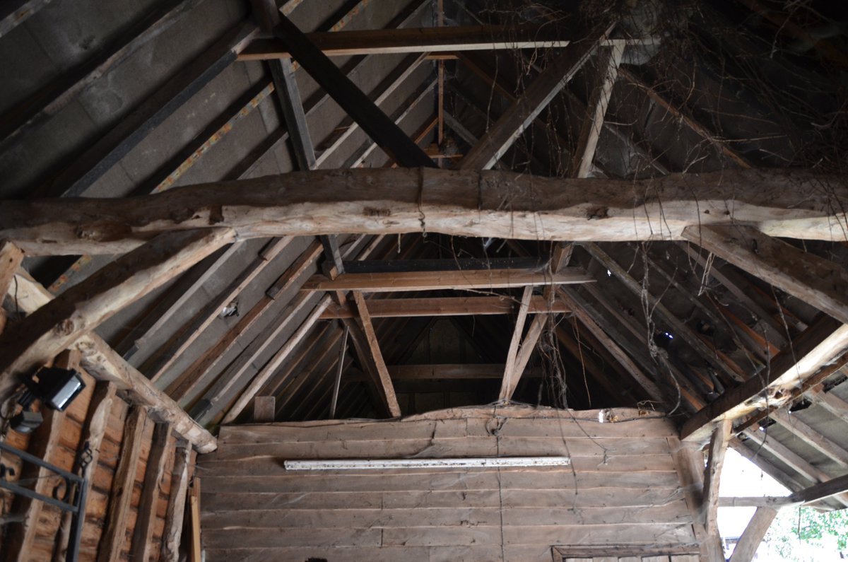 __Capstone__'s tweet photo. Looking forward to getting stuck in with this rambling set of outbuildings: annex barn conversion, late C16 origins @ihbc @spab #barnconversion https://t.co/eU21qqbRVO