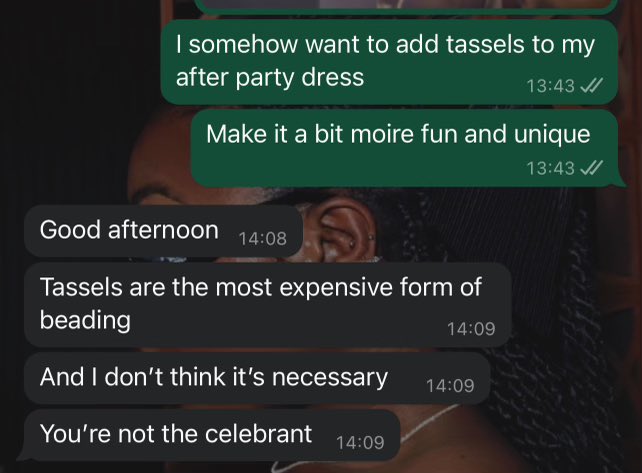 Nkesi_'s tweet photo. Between my friend and her designer 🤣 https://t.co/DiT6HN3hHT