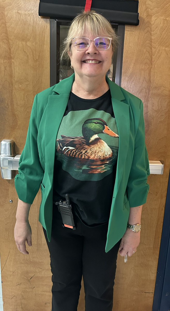 edleader1's tweet image. I love the work Principal Stull is doing at WLC! Incorporating supportive academic environments that make students love being a duck! Mr. Evien is doing amazing work in Science. Student owned anchor charts! #MCSDBetterTogether