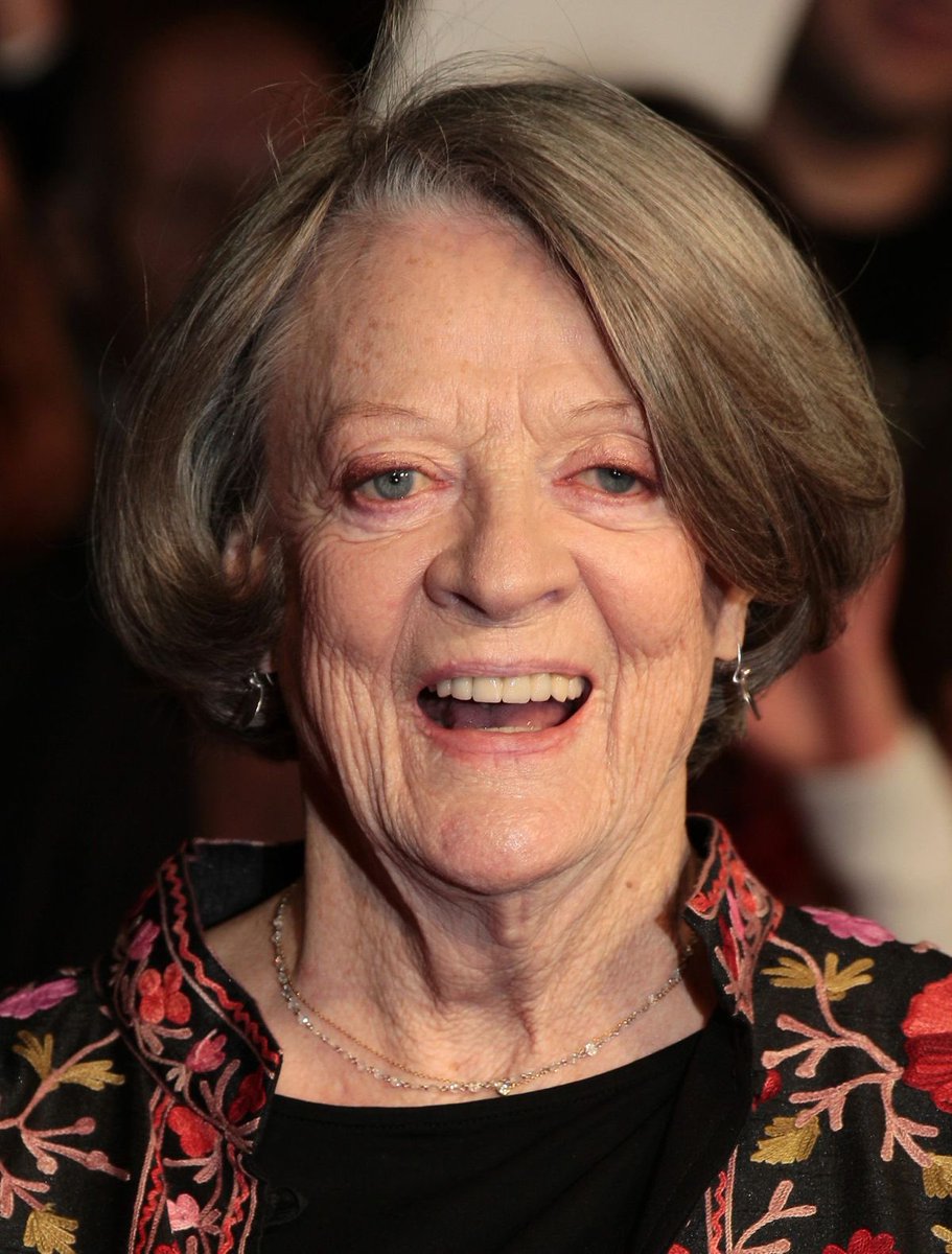 SarahDaisy_5's tweet photo. RIP to the legendary #DameMaggieSmith 🤍🕊️ https://t.co/SeyymjnYgd