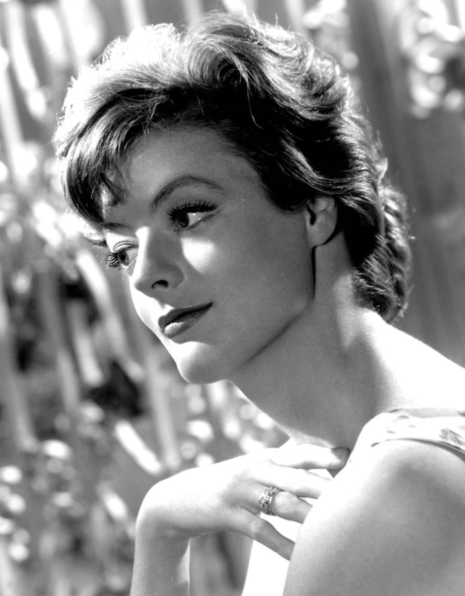 マギー・スミスさん死去。89歳「ハリー・ポッター」マクゴナガル先生役