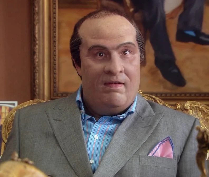 ladbible's tweet photo. So you’re telling me this isn’t the same bloke? https://t.co/00Zxvxp6q5