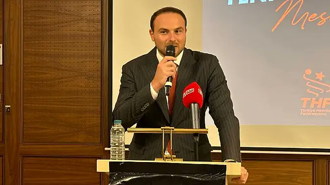 Türkiye <a href="/Hentbol_Fed/">Türkiye Hentbol Federasyonu</a> Genel Kurulu'nda başkanlığa seçilen <a href="/mesutcebi22/">Mesut Cebi</a>'yi ve yönetim kurulu üyelerini tebrik ediyorum.