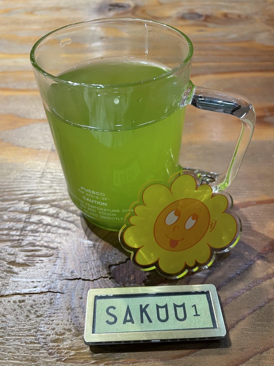 yo_kan37's tweet photo. 今日もお友達と会えて嬉しかったですん🥰
メッセージ増えてますよね愛がいっぱい♡素敵です♡
ホット茶も美味しいです♡ありがとうございました😋
#JINNANHOUSE
#SAKUU さん
#きおくのカケラ
#真田佑馬 さん
#7ORDER https://t.co/j7CiPVPnsj