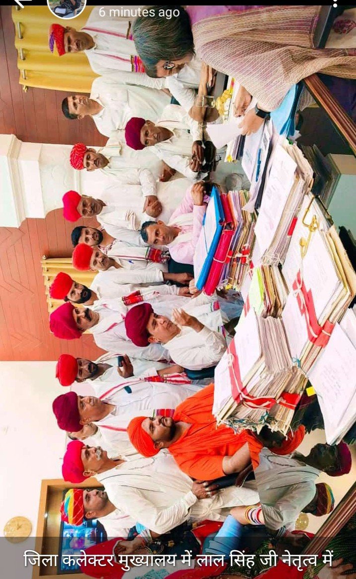 Dewasijoraram9's tweet photo. #जीत गए हम 
बधाई हो #राईका_रेबारी_देवासी समाज 

बीकानेर #जिला_कलेक्ट्रेट से समाज के #प्रबुद्धजनों की मुलाकात
 जिला कलेक्ट्रेट महोदय ने #समाज की सभी मांगों को स्वीकार कर #आदेश जारी करवाए 

#संघर्ष मे साथ देने वाले तमाम #समाज बन्धुओ का दिल की असीम गहराइयों से #आभार धन्यवाद 🙏🐪 https://t.co/GtZcgpupBL