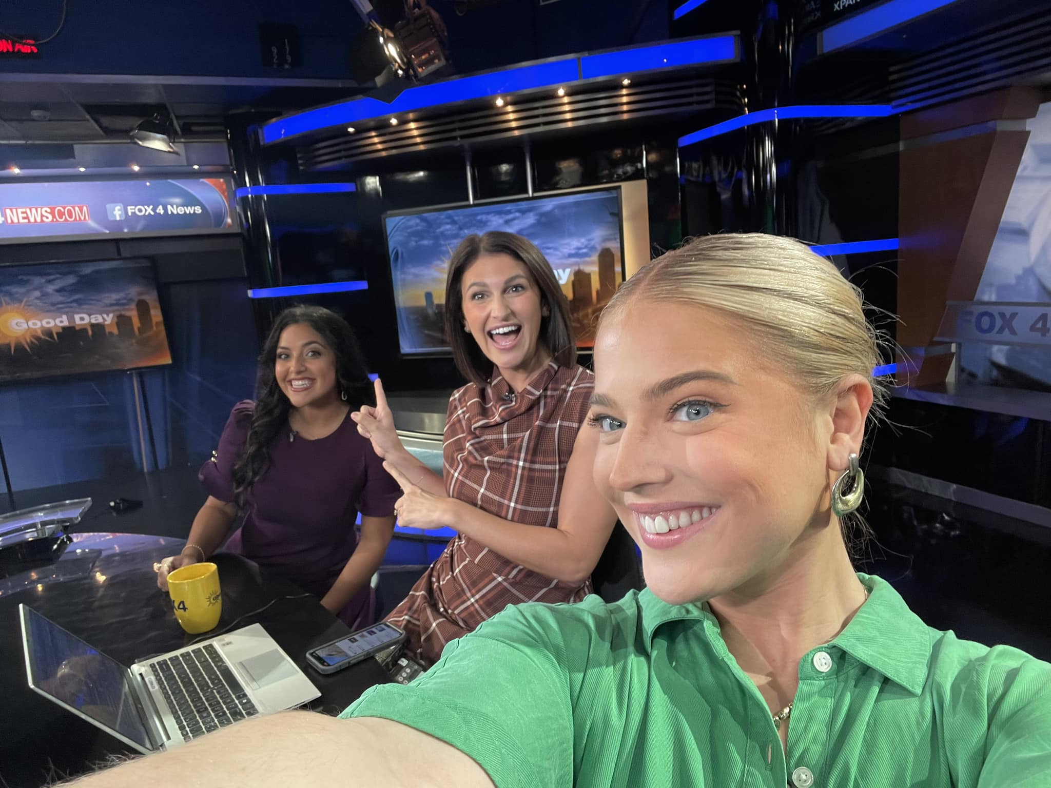 Good Day GoodDayFox4 X