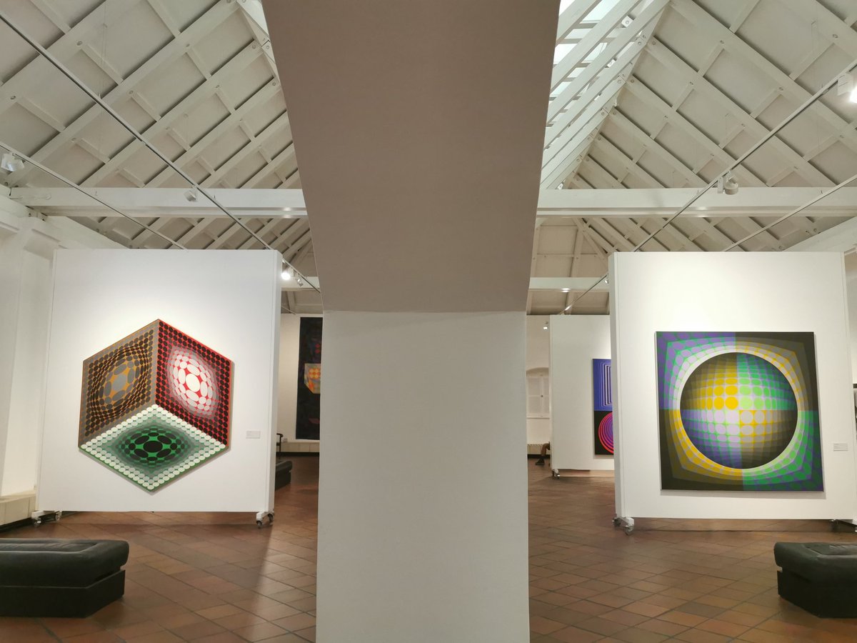 ErikaPolyk's tweet photo. 💞 Vasarely Múzeum 💞 Budapest, Óbuda ☮️ I Declare World Peace! #IDWP #Budapest #Hungary #vasarely #muzeum #optika #geometria #óbuda https://t.co/judhuArJME