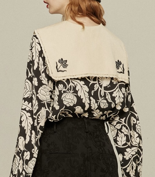 見て！カナリアだ！》セーラーカラーシノワズリブラウス Tnewties