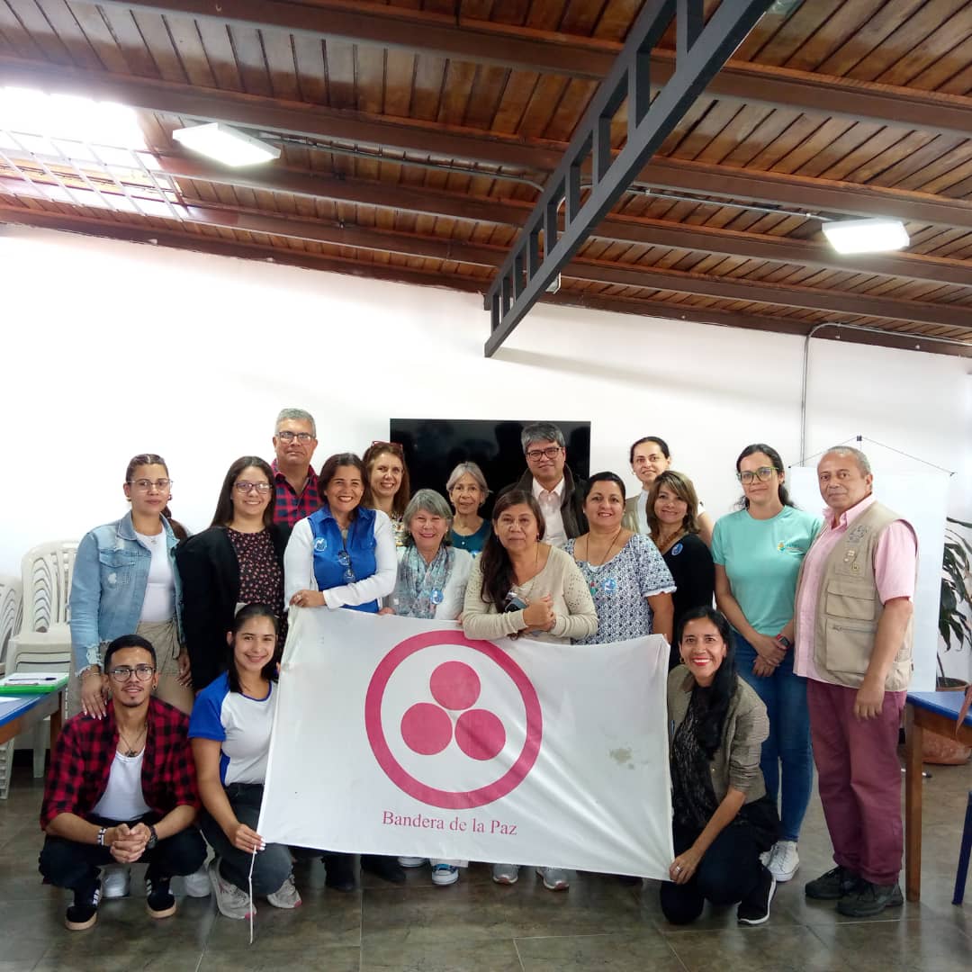 Veinte organizaciones merideñas participaron en la consulta pública "La Mérida que soñamos" convocadas por <a href="/catedradelapaz/">CátedraCulturadePazULA</a>
 reunido en el Salón Luisa Paz <a href="/uniandesac/">Uniandes A.C</a> #merida #Venezuela para fortalecer a Mérida como Ciudad Internacional de Paz. <a href="/milmileniosdpaz/">Mil Milenios de Paz</a>