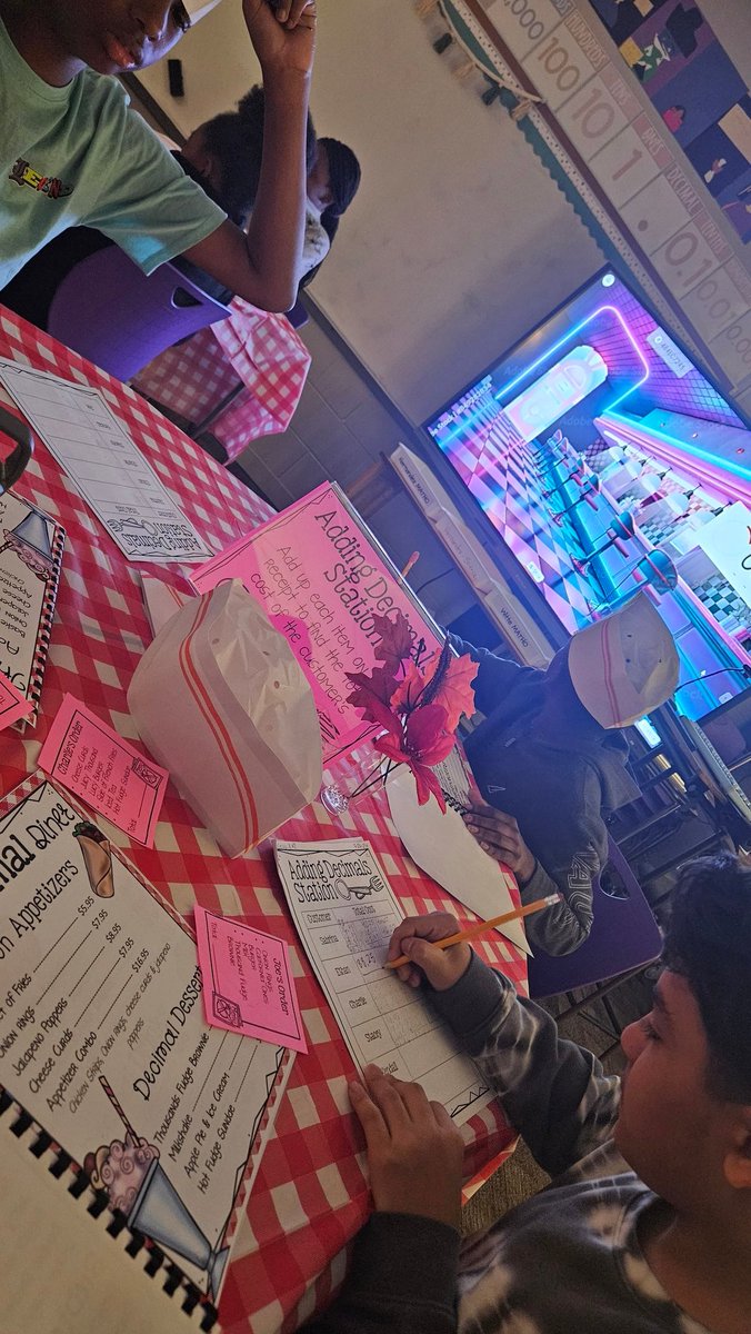 mafernan_ESE's tweet photo. Decimal Diner is now open for learning! Wrapping up our unit on decimals. @HumbleISD_HE @MrsVelasco_HE https://t.co/egJ6b0maY4