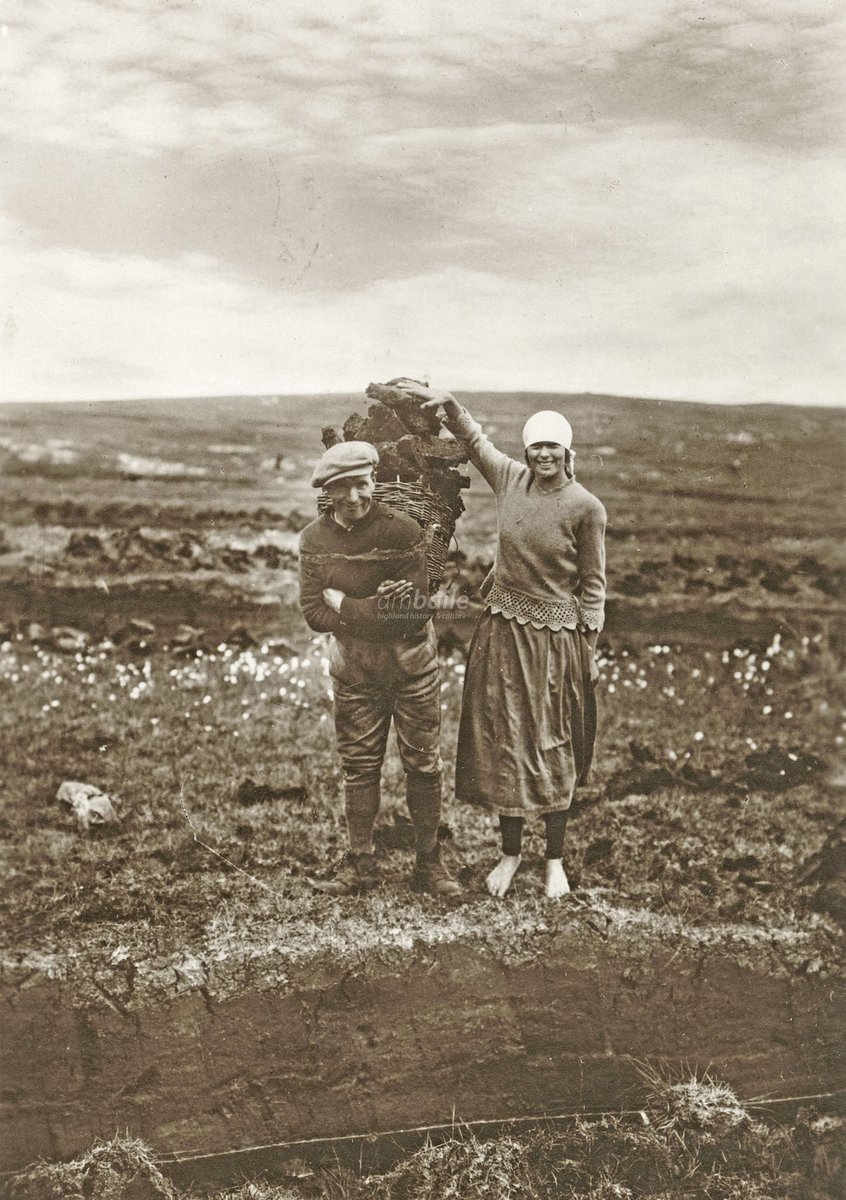 Taking home peats for the fire, near #Stornoway, 1925

[photo: J. Valentine &amp; Sons; source: HLH Archives, D1751/2/1/18]