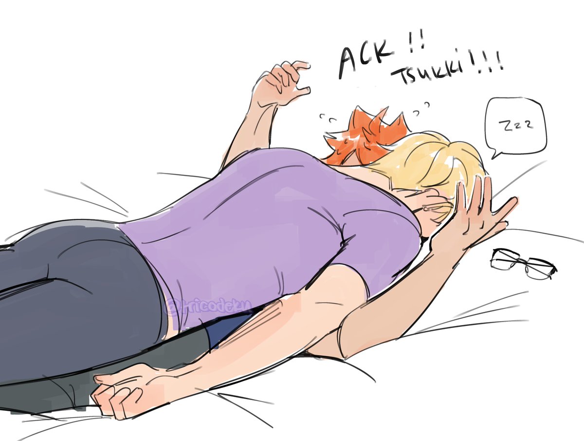 tricodeku's tweet photo. #tsukihina when ur bf forgets how heavy he is and almost k!lls you in ur sleep https://t.co/V5216vbG6f